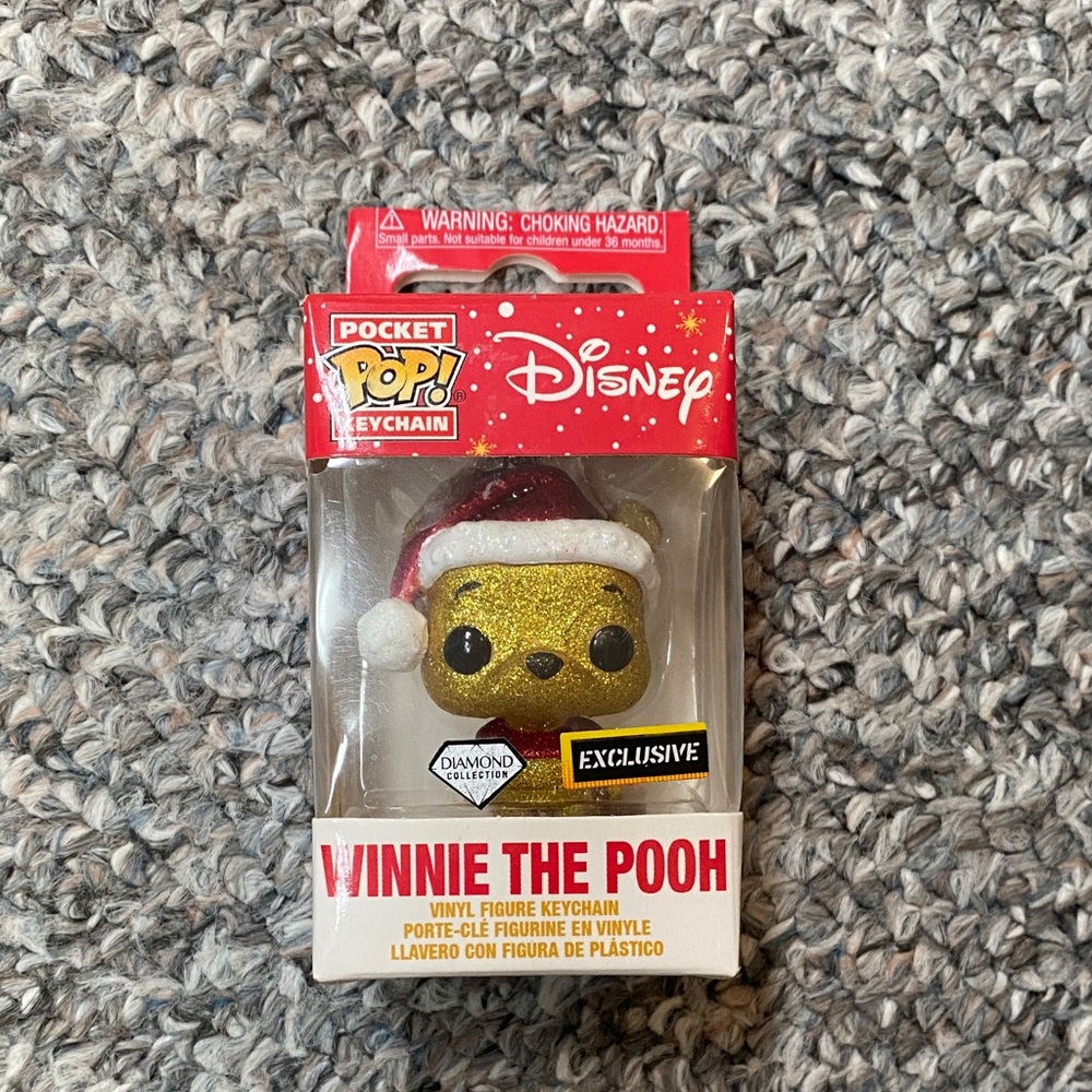 Disney Glittery Gold Winnie the Pooh Keychain